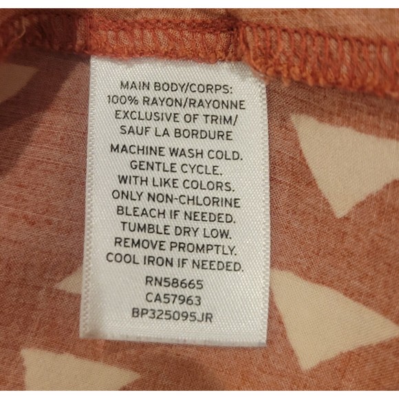 Sun & Shadow Shark Bite Tank With Adjustable Straps Size XSmall Orange white - Picture 5 of 7